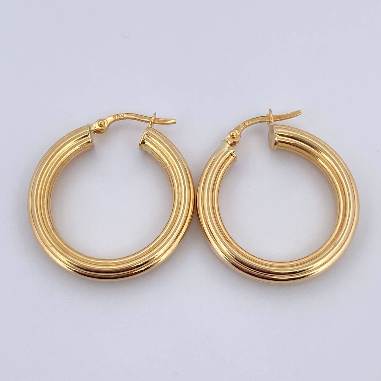 Cyrene Hoop Earrings 3.8gr / 2.8cm (1.1in) / 18K Gold $