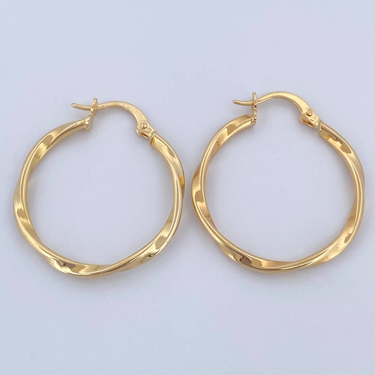 Hoop Earrings Eve 1.65gr / 3cm / 18K Gold $