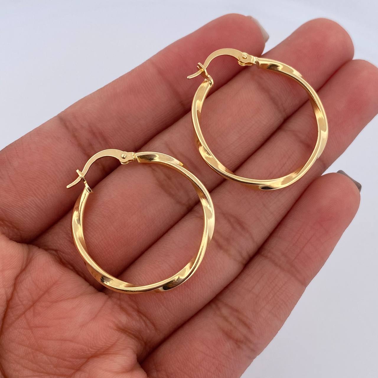 Hoop Earrings Eve 1.65gr / 3cm / 18K Gold $