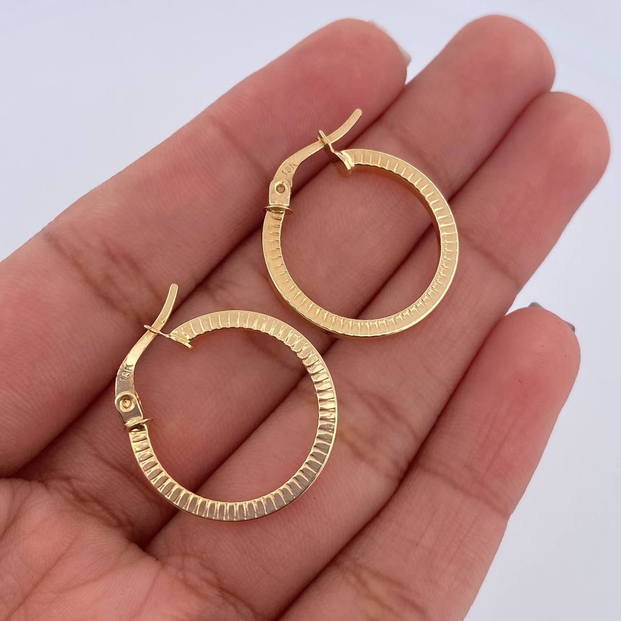 Hoop Earrings Maribel 1.75gr / 2cm (0.8in) / 18K Gold $