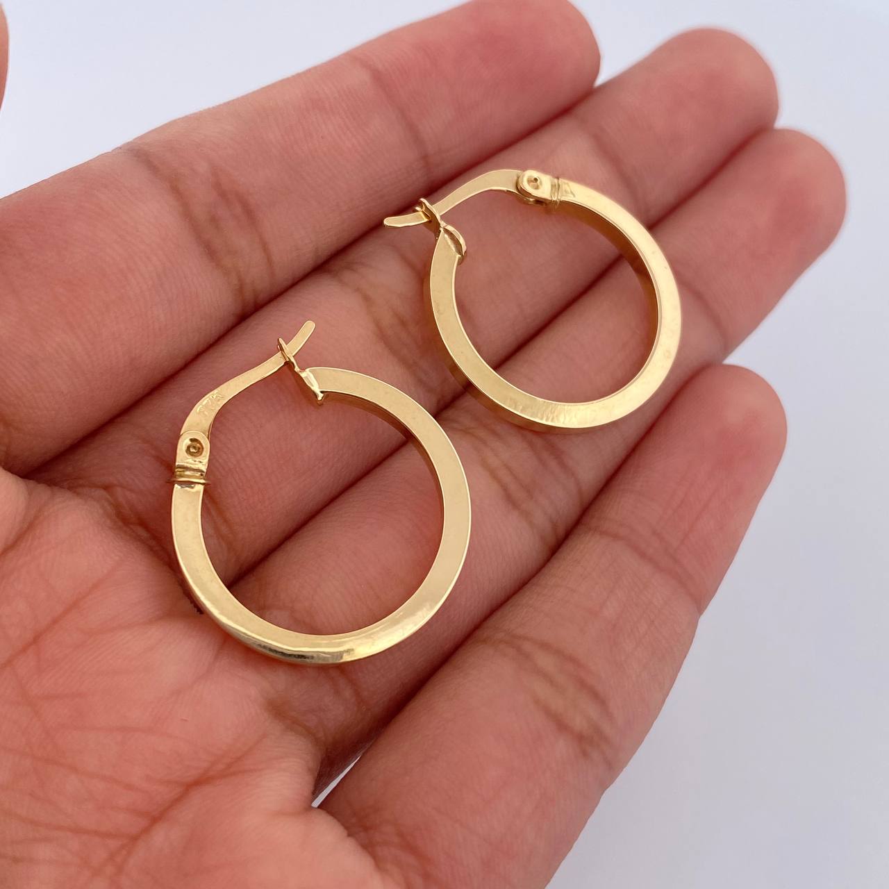 Diani Hoop Earrings 1.85gr / 2cm (0.8in) / 18K Gold $