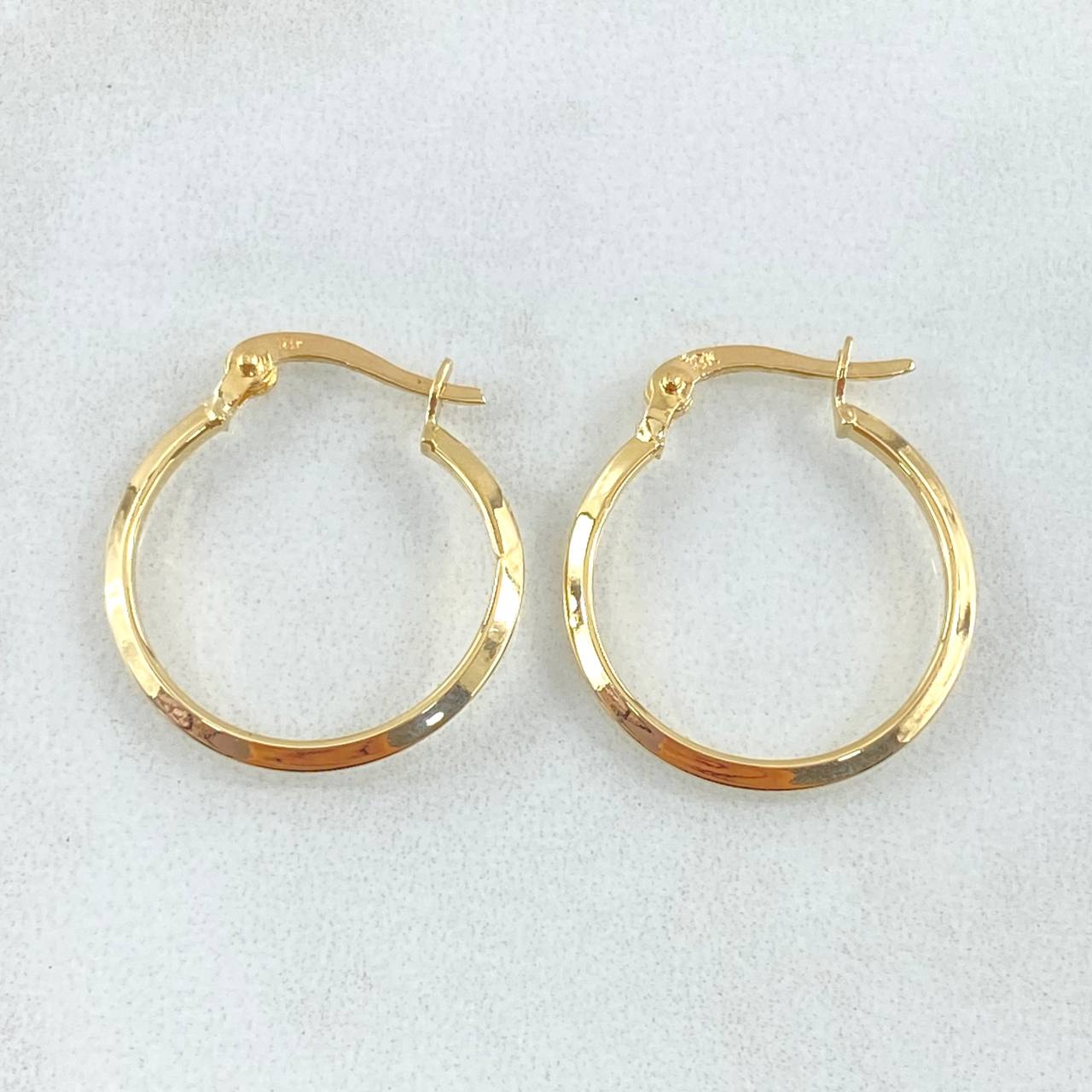 Clau Hoop Earrings 1gr / 0.9in / 18K Gold ©