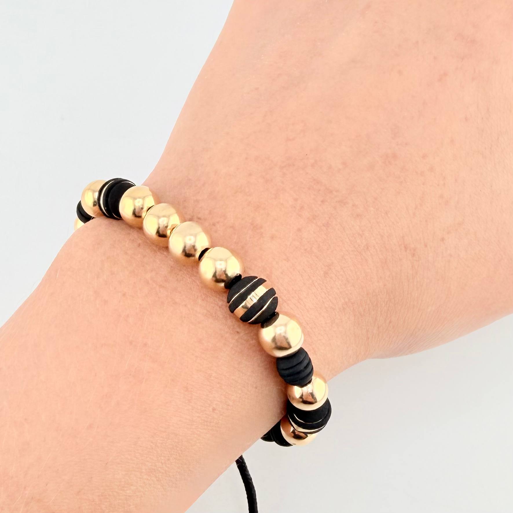 Black Bracelet Neoros 4pcs Beads 10pcs 3.1gr / 8mm Yellow Gold 18K *
