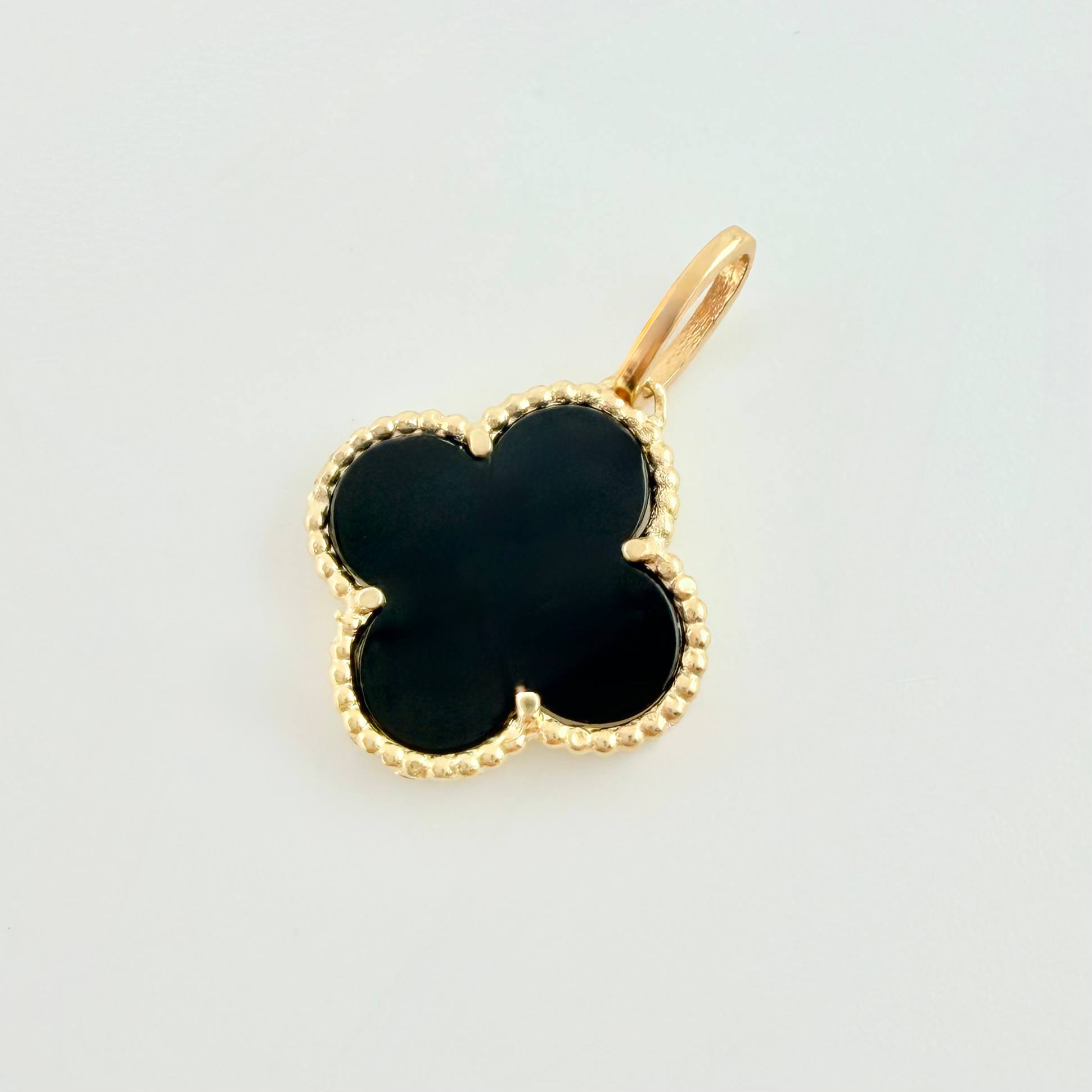 Dije Trebol Negro 1.9gr / 1 in / Oro Amarillo Nac.Esp. 18K