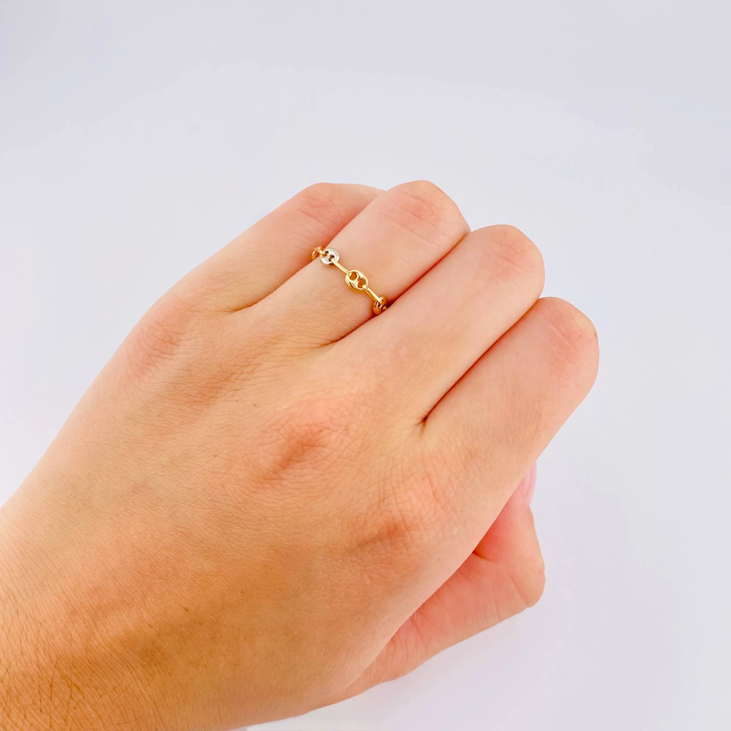 Anillo Gc 0.55 g / T4 3/4 - 4 1/2 Tres Oros 18K