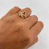 Anillo Cruz Corazon 2.25gr / T6 / Circones Blancos Oro Amarillo 18K $