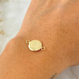 Charm Letter C 0.6gr / 0.7in / 18K Gold ©