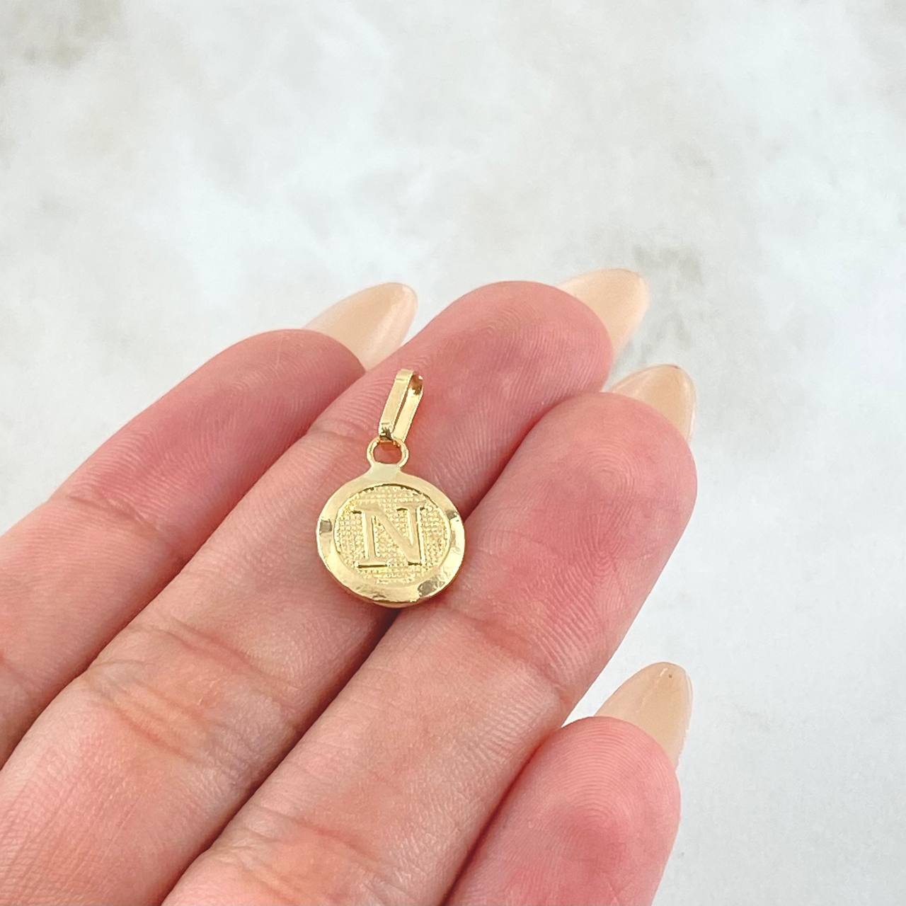 Pendant Letter N 0.65gr / 2cm / 18K Gold ©