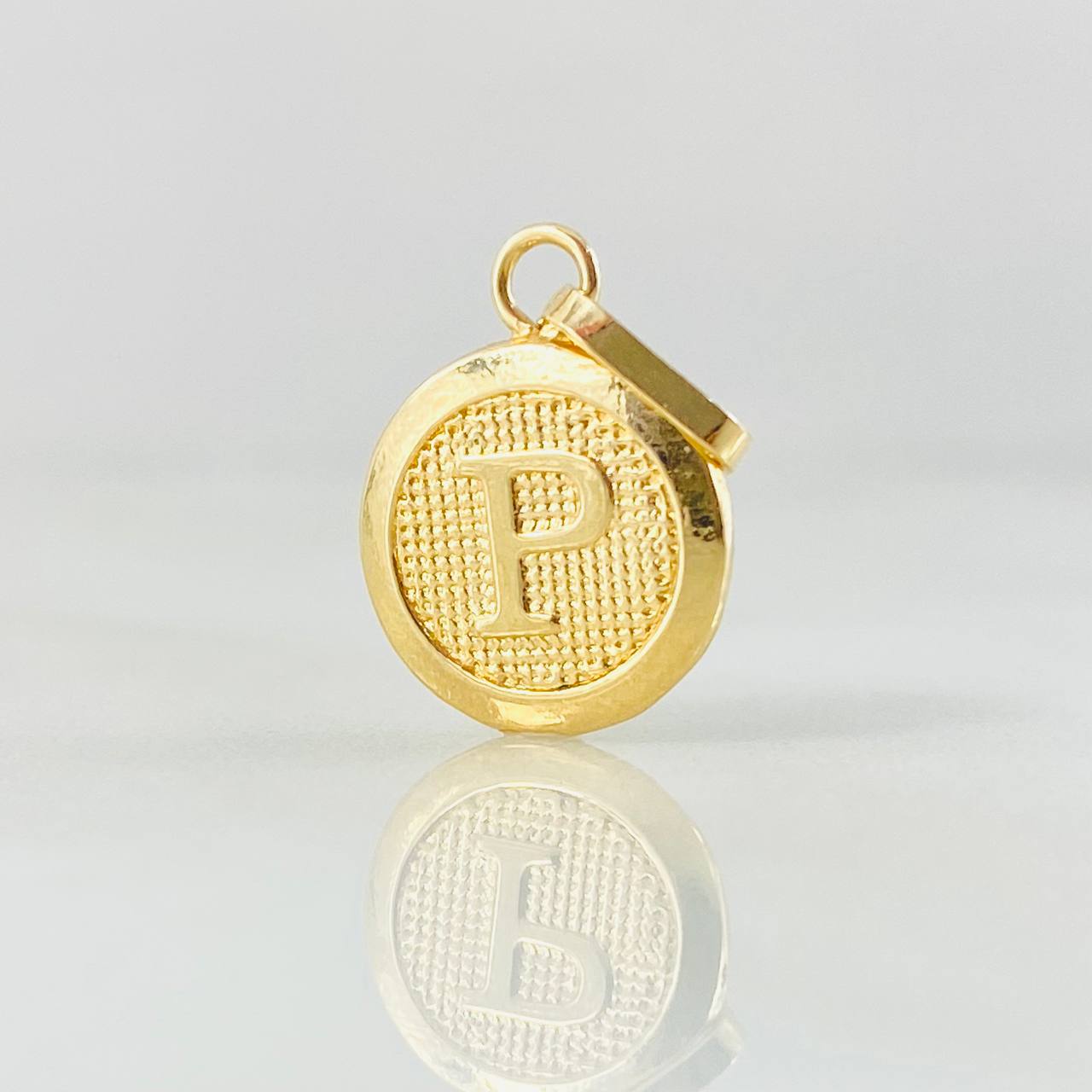 Pendant Letter P 0.65gr / 0.8in / 18K Gold