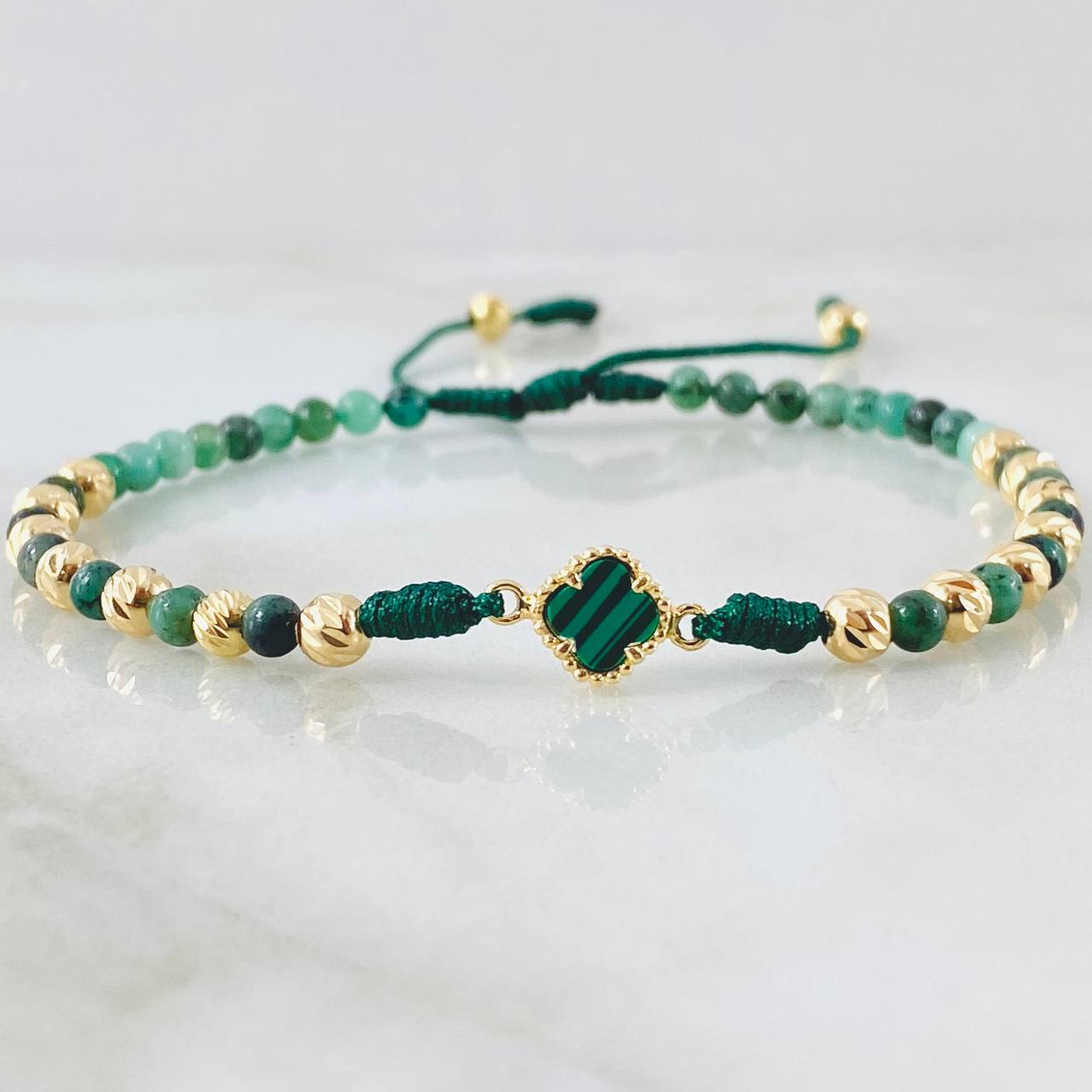 Emerald Clover Bracelet 2.3gr / 1.6in 18K Gold ©