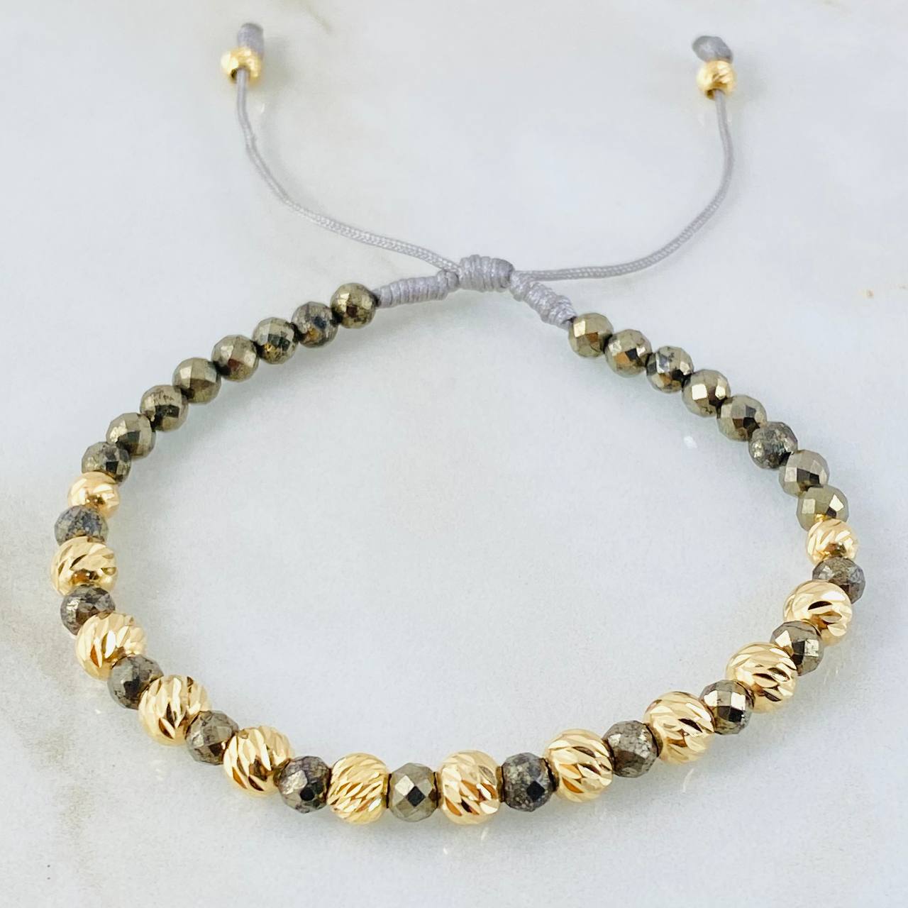 Gray Pyrite Bracelet Grayish 2.1gr / 18K Yellow Gold
