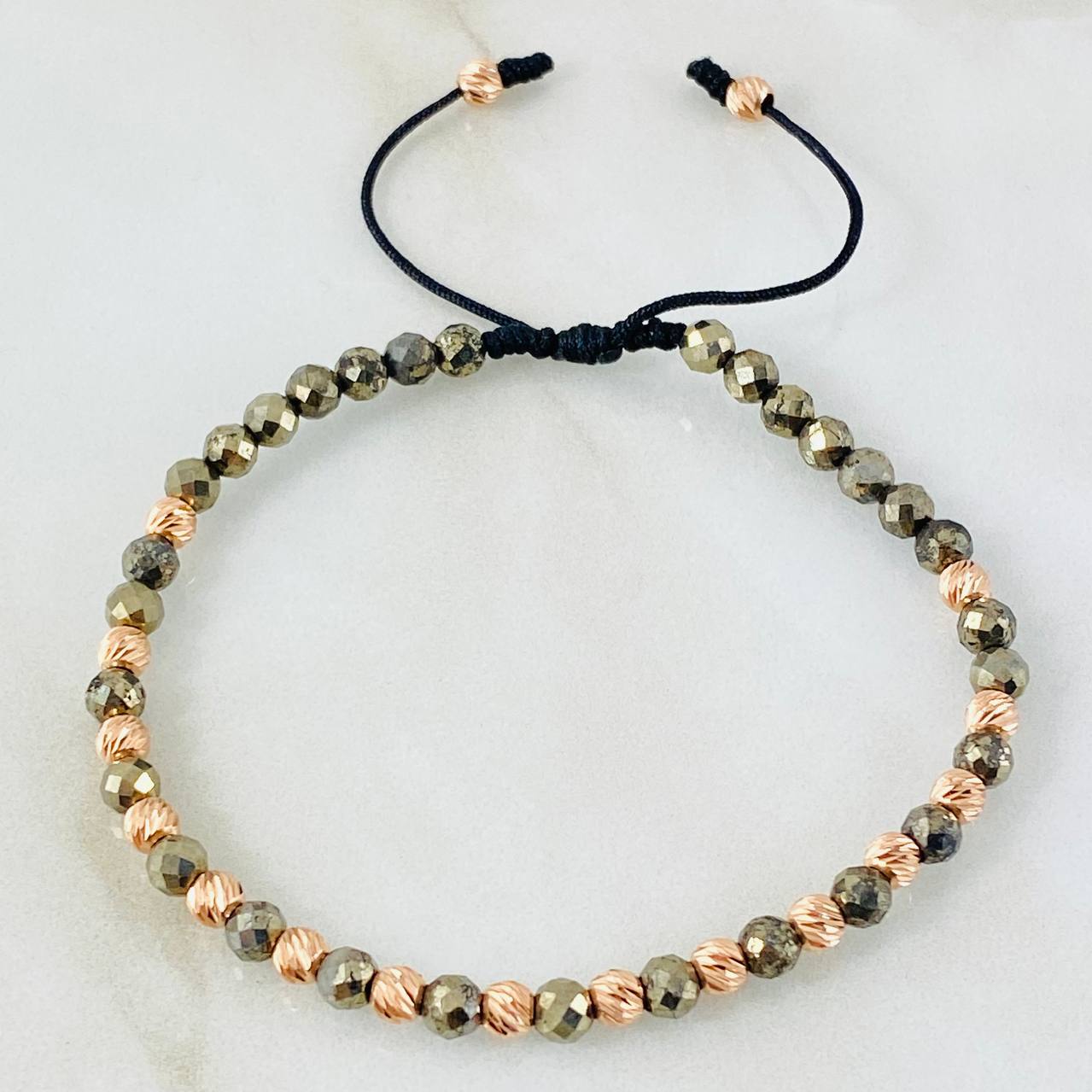 Black Pyrite Grayish Bracelet 1.7gr / 18K Rose Gold