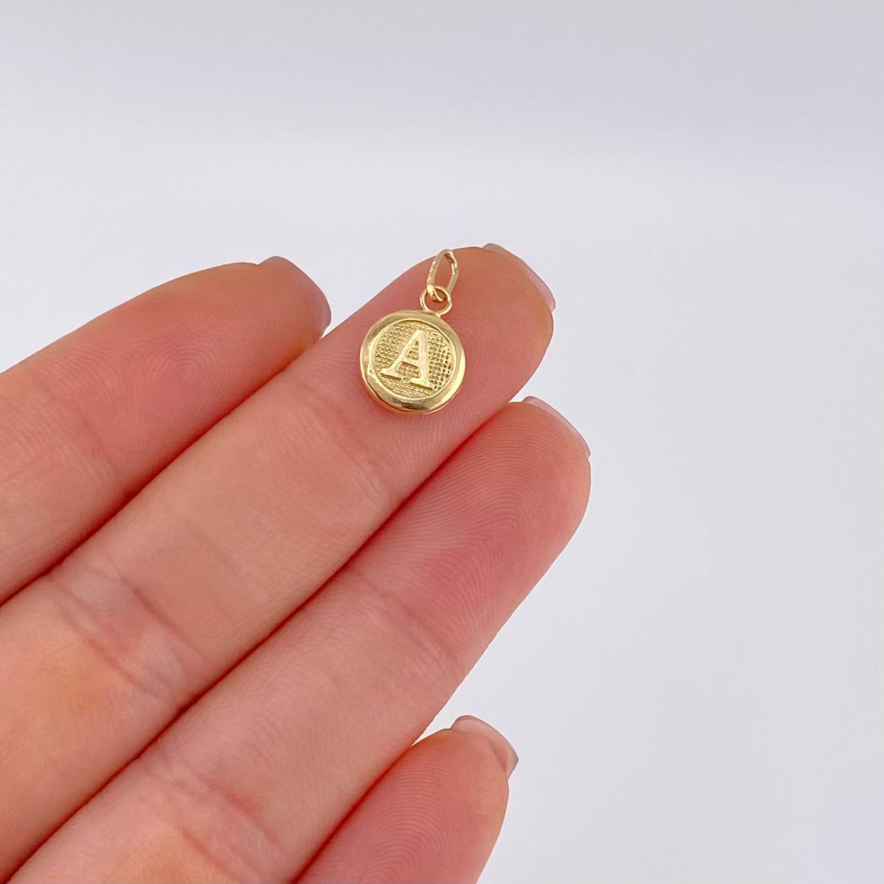 Pendant Letter Circle A 0.45 g / 3/4 in Yellow Gold 18K