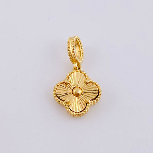Pendant Clover 2.3gr / 3/4 in / 18K Yellow Gold *