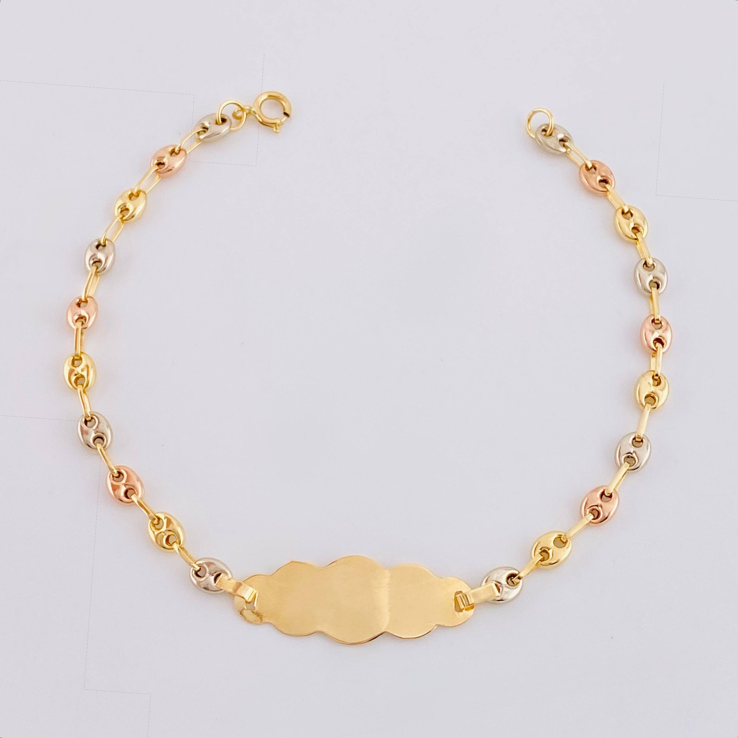Pulso Bebé Gc Placa Nube   Lisa 1.5gr / 5 3/4 in / 3.2mm Tres Oros 18K