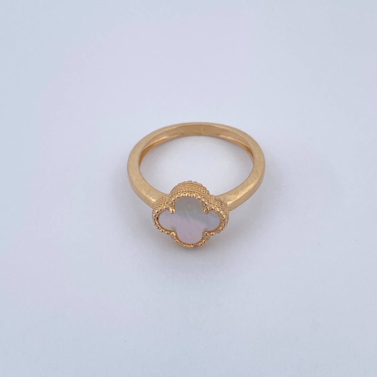 Anillo Trebol 3gr / T5 3/4 / Nacar Blanco Oro Amarillo 18K $