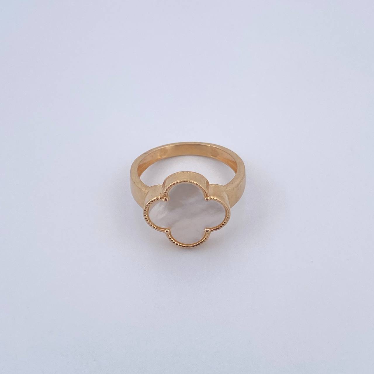 Ring Clover 4.3gr / Size 7 1/4 / White Mother-of-Pearl 18K Yellow Gold $