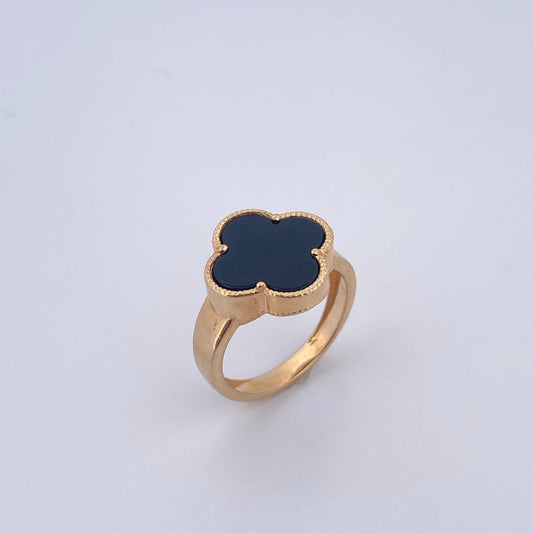 Anillo Trebol 4.65gr / T6 3/4 / Onix Negro Oro Amarillo 18K $