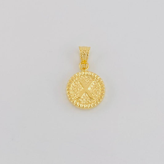 Dije Letra X Marco Bordeado 0.55g / 3/4 in Oro Amarillo 18K
