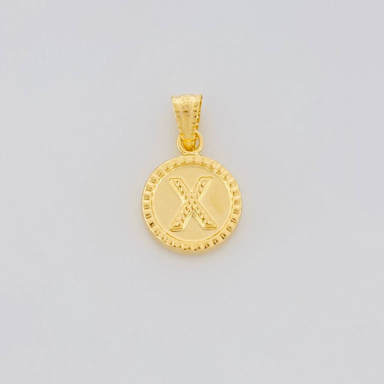 Dije Letra X Doble Textura 0.6g / 3/4 in Oro Amarillo 18K