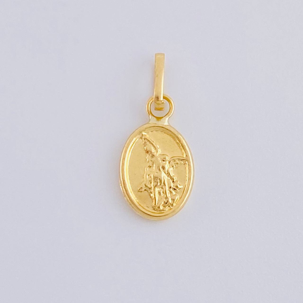 Dije San Miguel Arcángel 0.25 g / 1/2 in Oro Amarillo 18K