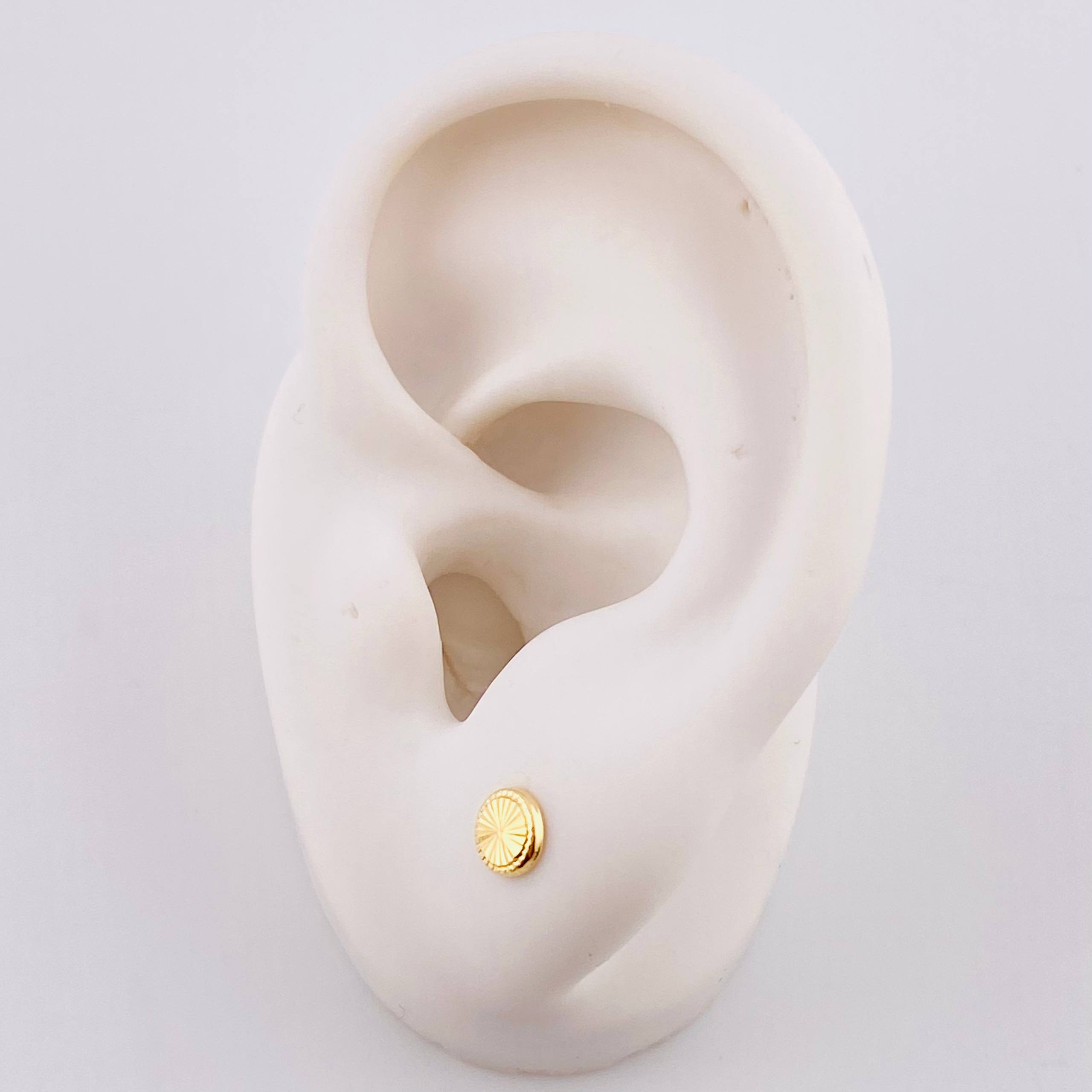 Diamond Cut Circle Stud Earrings 0.5g / in / 5mm Yellow Gold 18K