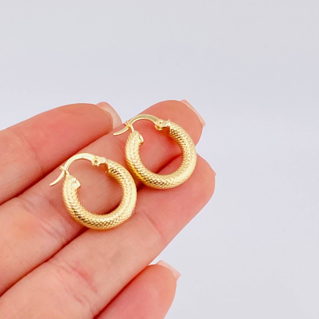 Candongas Jass Punteada  2.25gr / 3/4 in / Oro Amarillo 18K