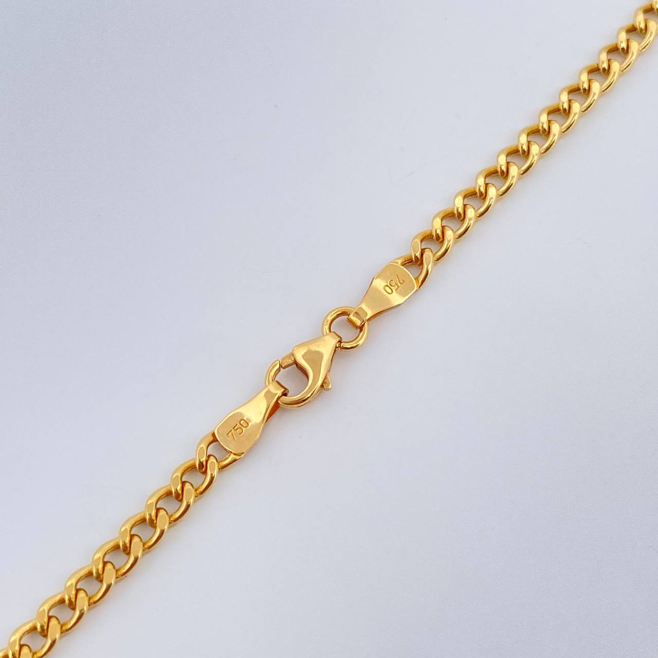 Cadena Cubana 7.4gr / 60cm / Oro Amarillo +1 18K $