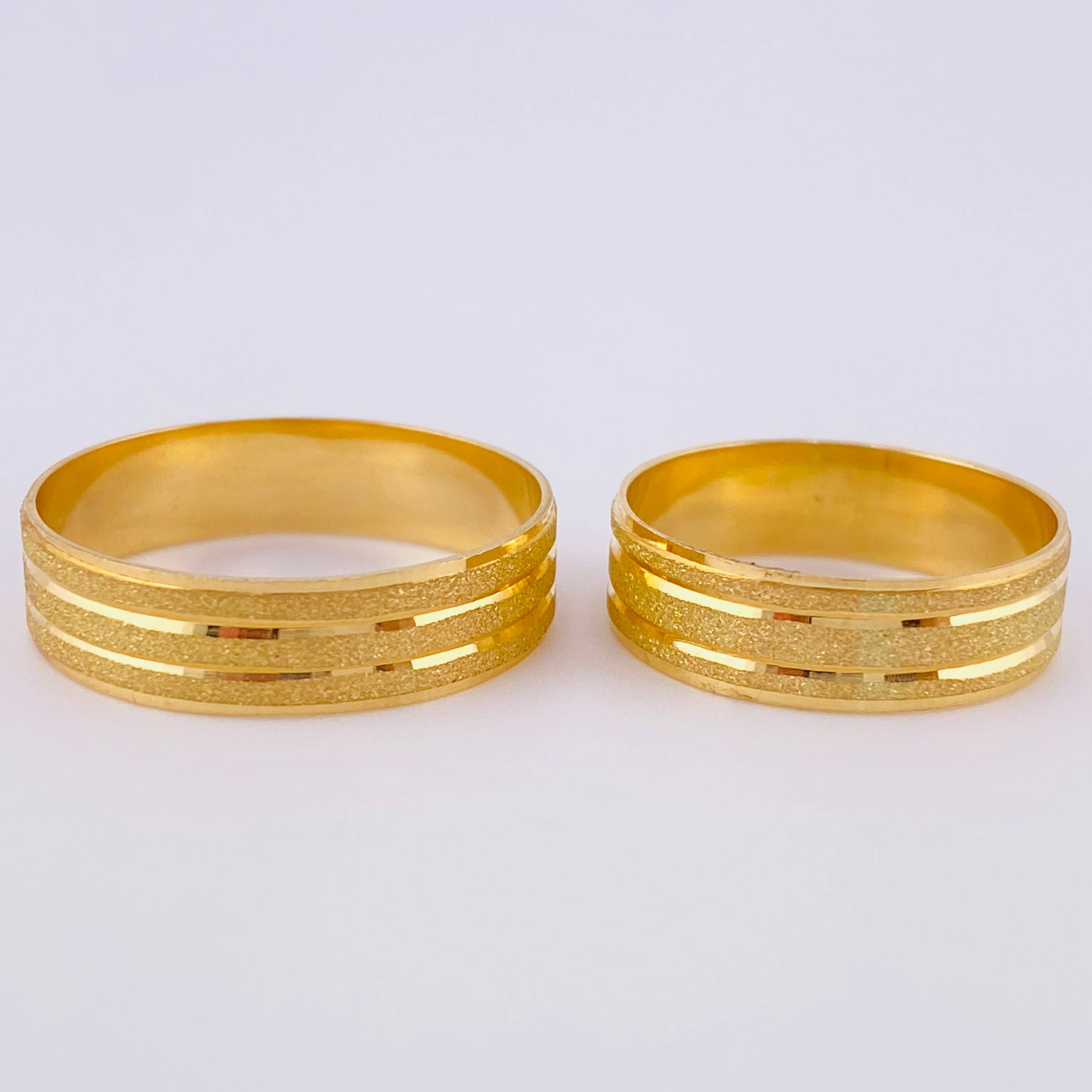 Set Argolla Triple Linea Mate 5.4 g Oro Amarillo 18K (A.C)