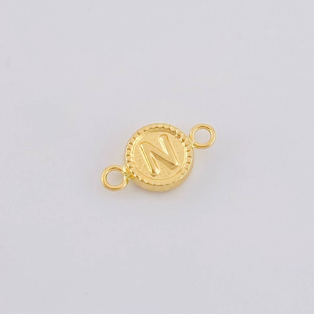 Herraje Letra N Marco Bordeado 0.45g / 1/2 in Oro Amarillo 18K