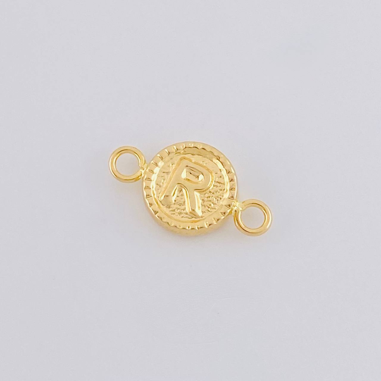 Herraje Letra R Marco Bordeado 0.45g / 1/2 in Oro Amarillo 18K