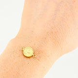 Herraje Letra P Marco Bordeado 0.4g / 1/2 in Oro Amarillo 18K