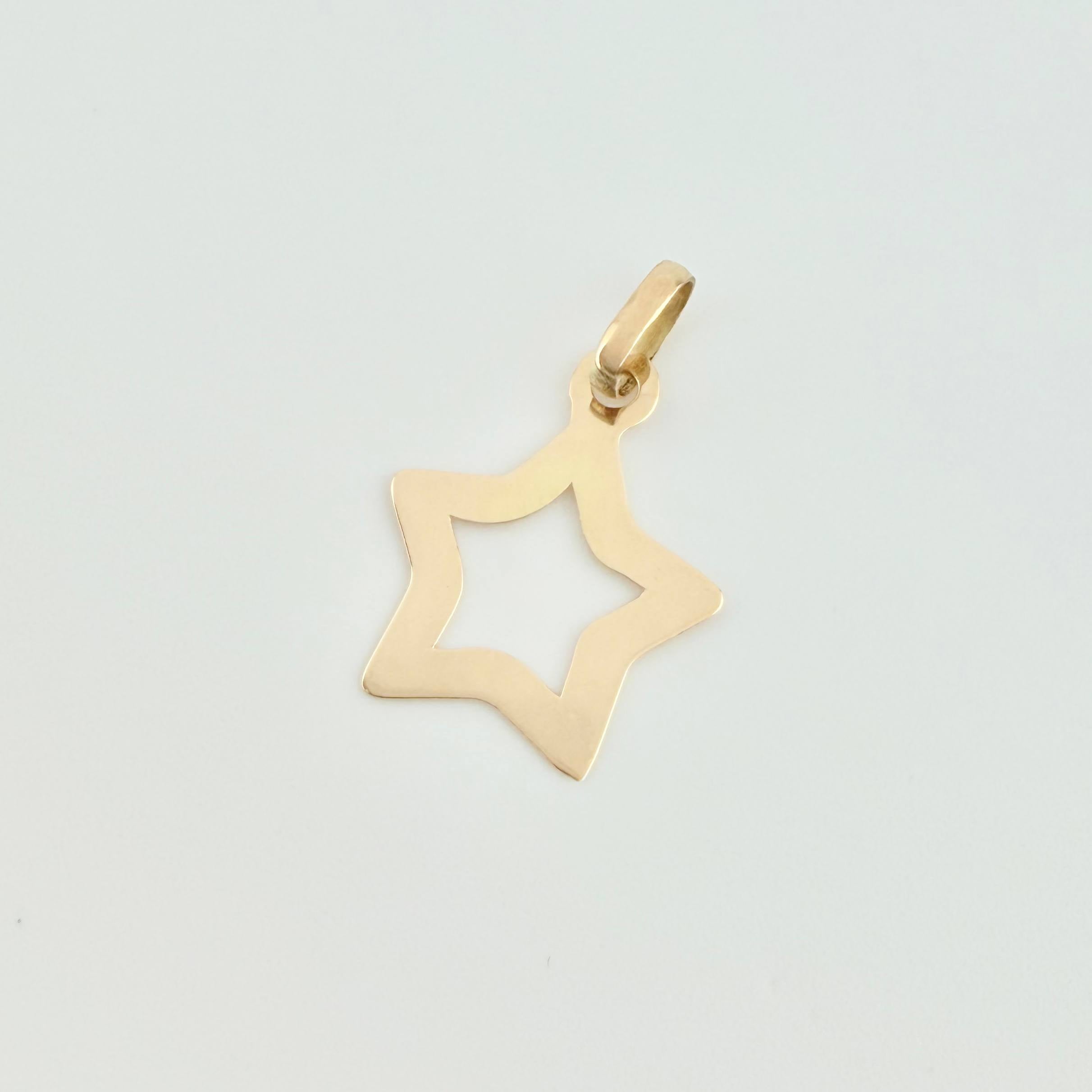 Dije Estrella Silueta 0.5 g / 3/4 in Oro Amarillo 18K