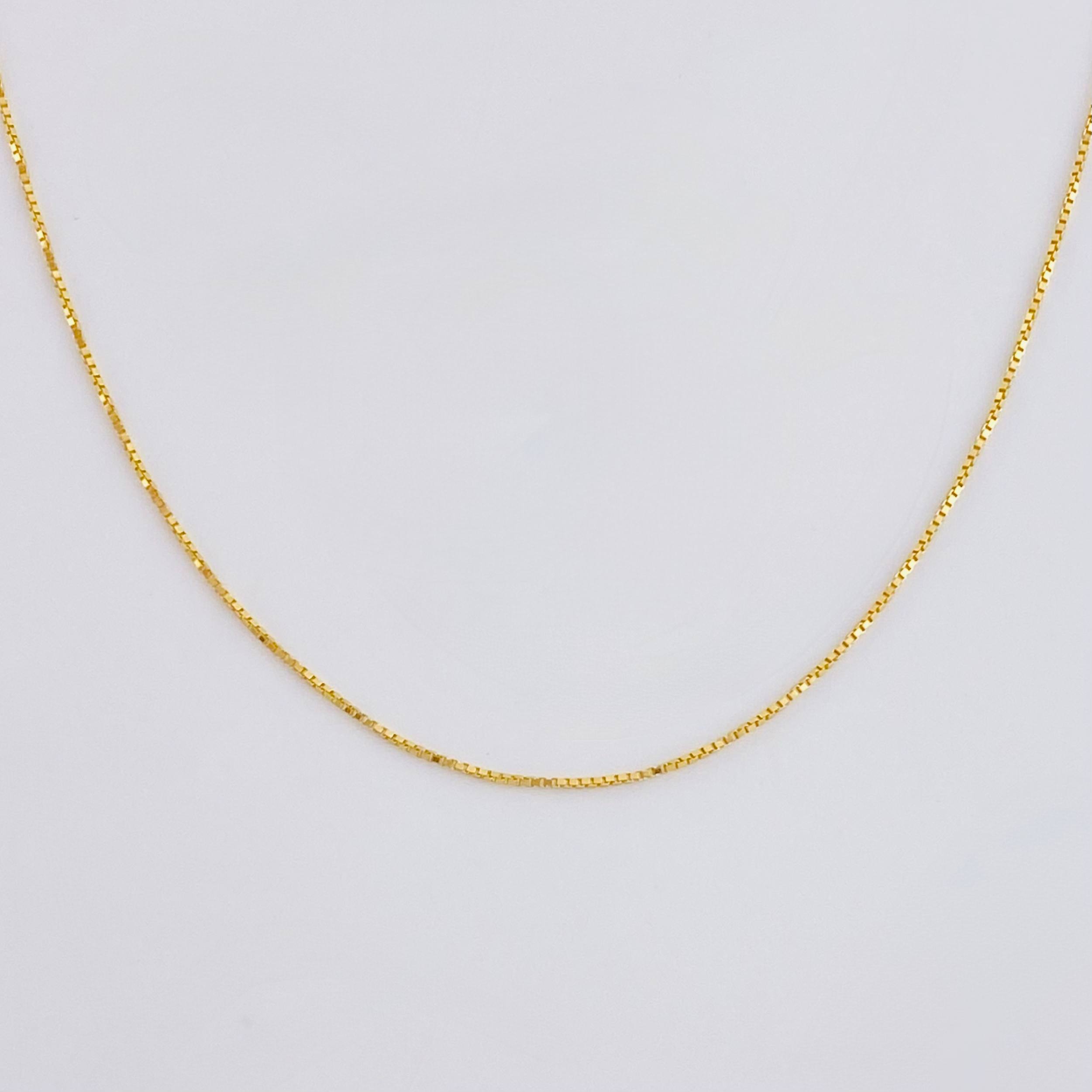 Venetian Chain 0.9gr / 15 3/4 in / 0.5mm 18K Yellow Gold