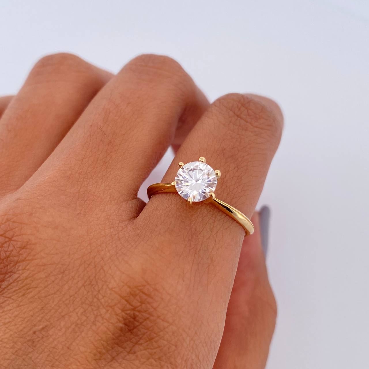 Anillo Solitario Clasico 2.25gr / T7 1/4 / Oro 18K &