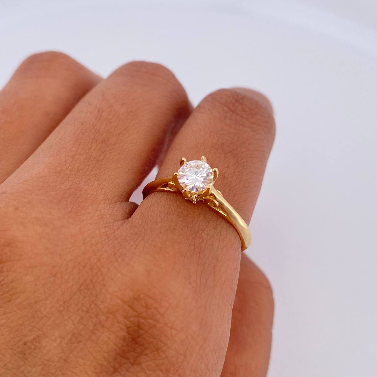 Anillo Solitario Elegante 2gr / T5 3/4 / Oro 18K &