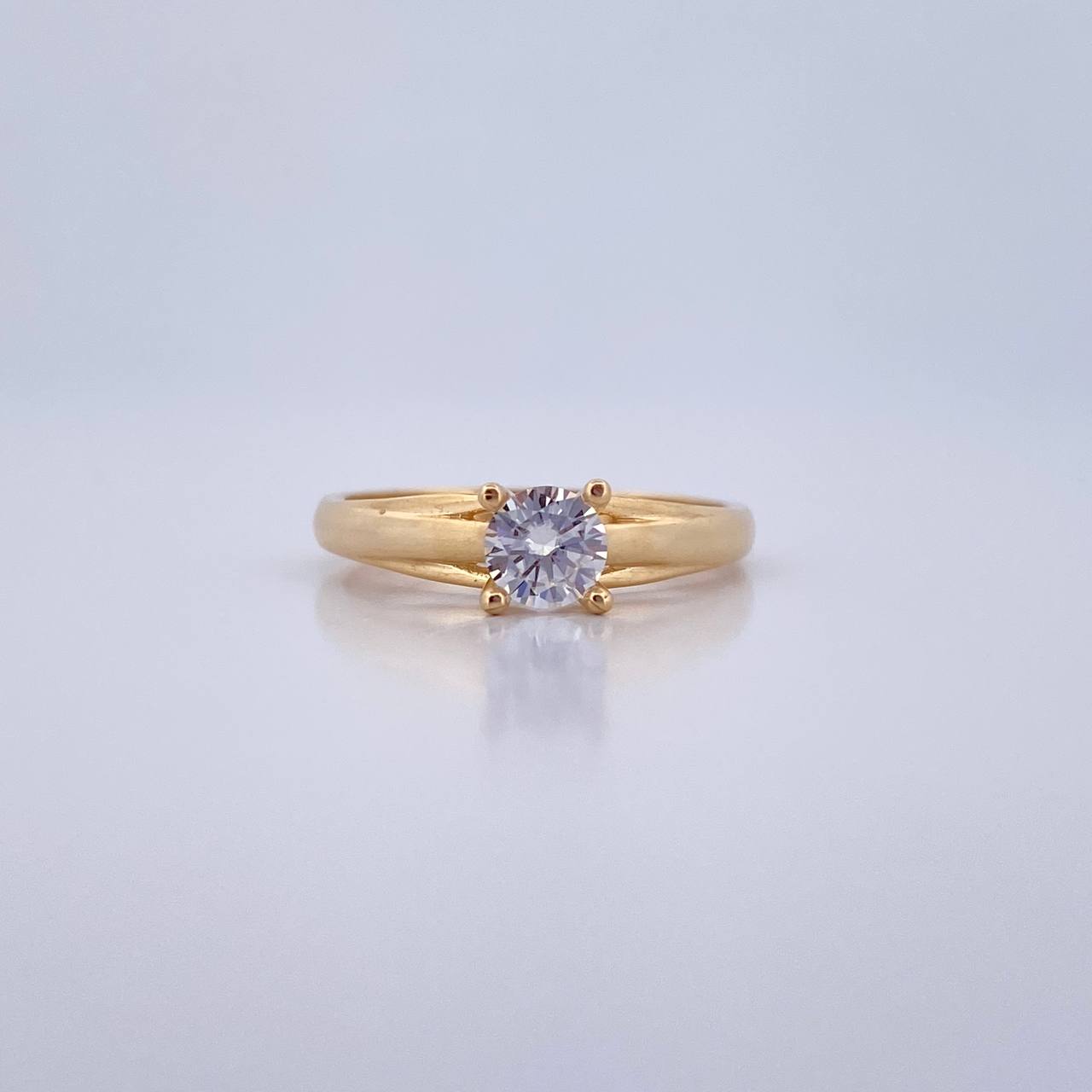 Anillo Solitario Linea Elegante 2.45gr / T6 1/4 / Oro 18K &