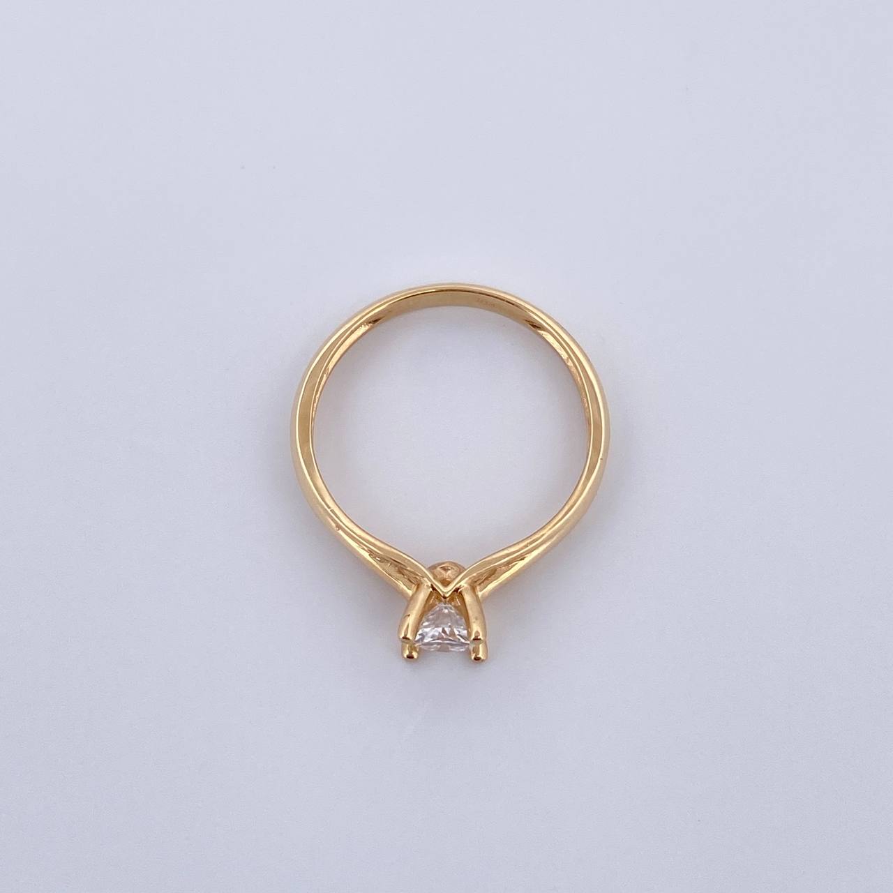 Anillo Solitario Linea Elegante 2.45gr / T6 1/4 / Oro 18K &