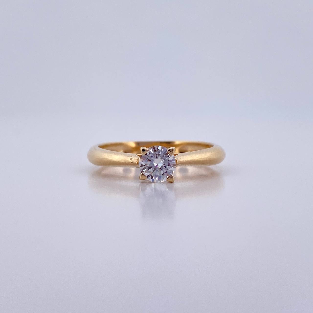 Anillo Solitario Linea Rombo 2.85gr / T7 1/4 / Oro 18K &