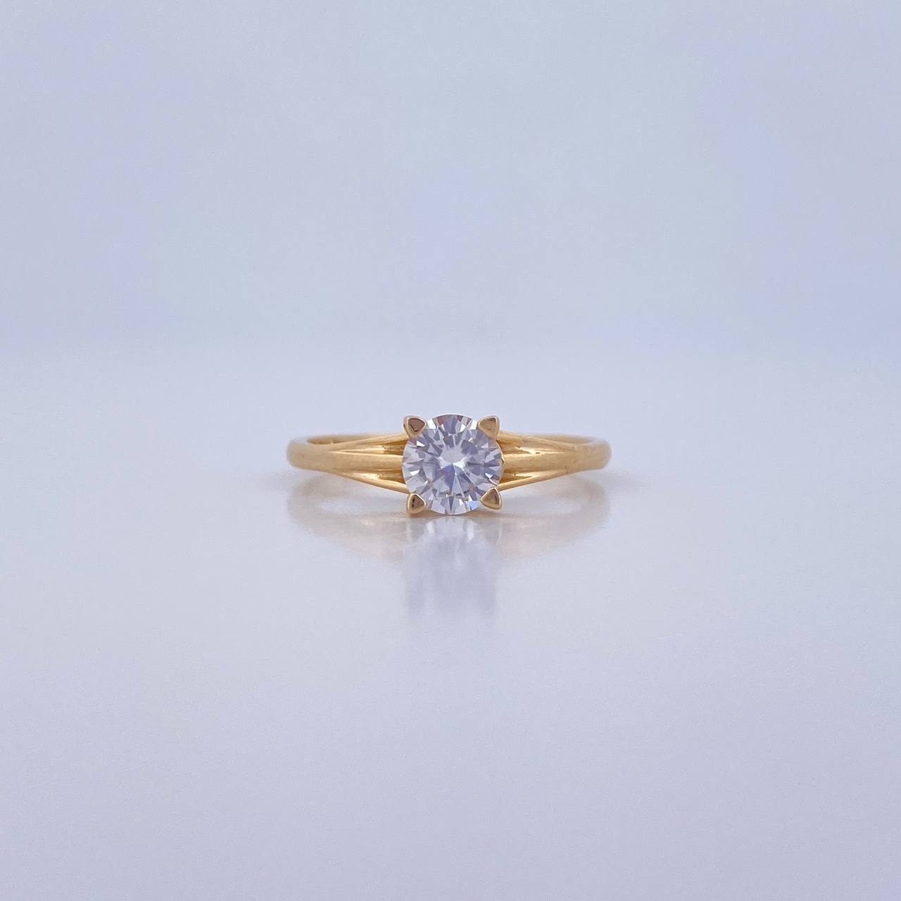 Anillo Solitario Linea Rombo 1.8gr / T5 1/4 / Oro 18K &
