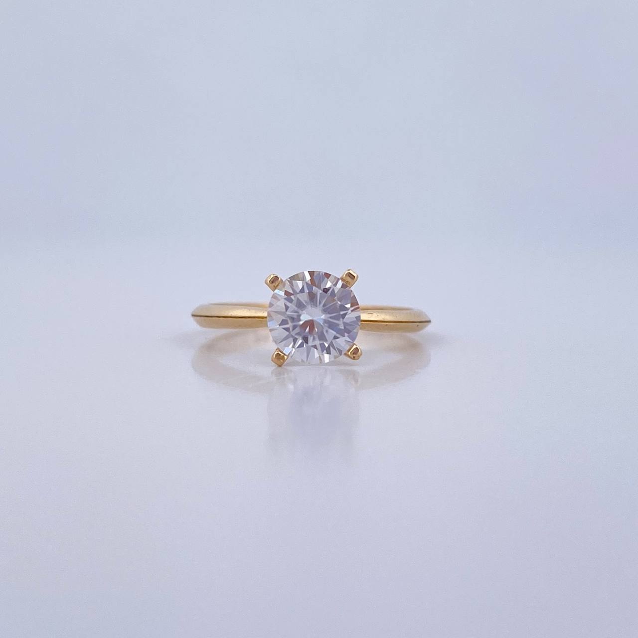 Anillo Solitario 1.7gr / T5 3/4 / Oro 18K &