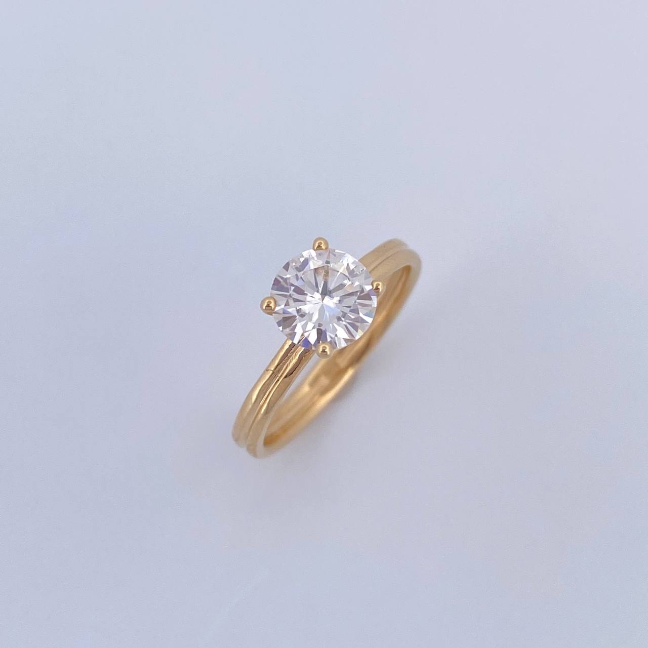 Anillo Solitario Clasico Base 2.55gr / T6 1/4 / Oro 18K &