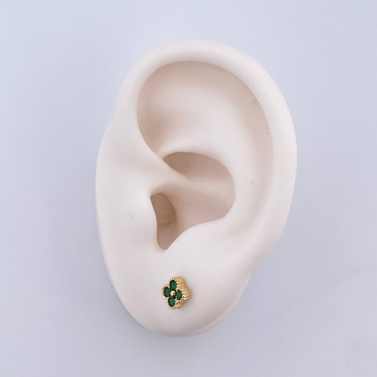 Stud Earrings Textured Edge Flower 1.2gr / 5mm Green Zircons 18K Yellow Gold ©