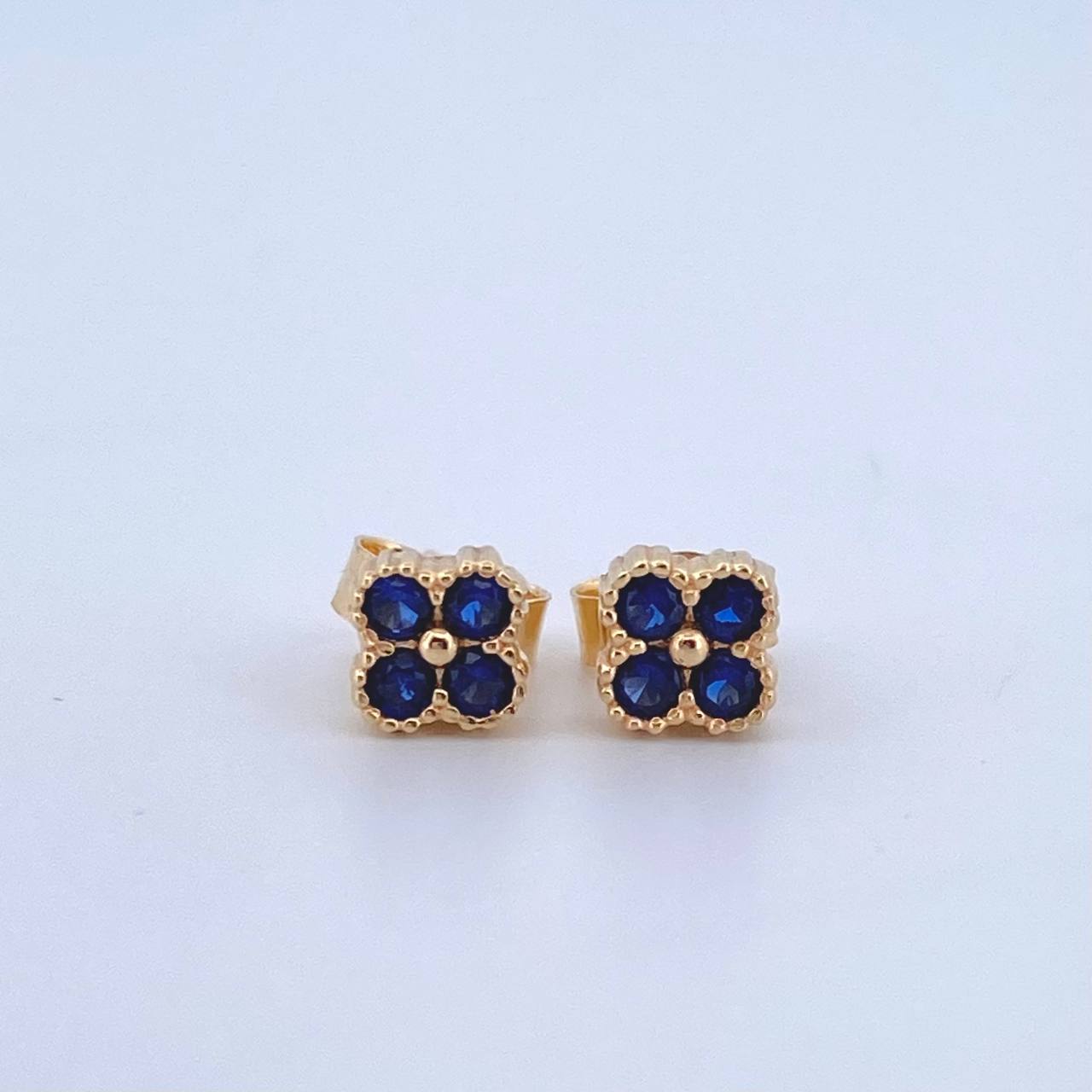 Stud Earrings Textured Edge Flower 1.35gr / 5.2mm Blue Zircons Lobster Claw 18K Yellow Gold Butterfly