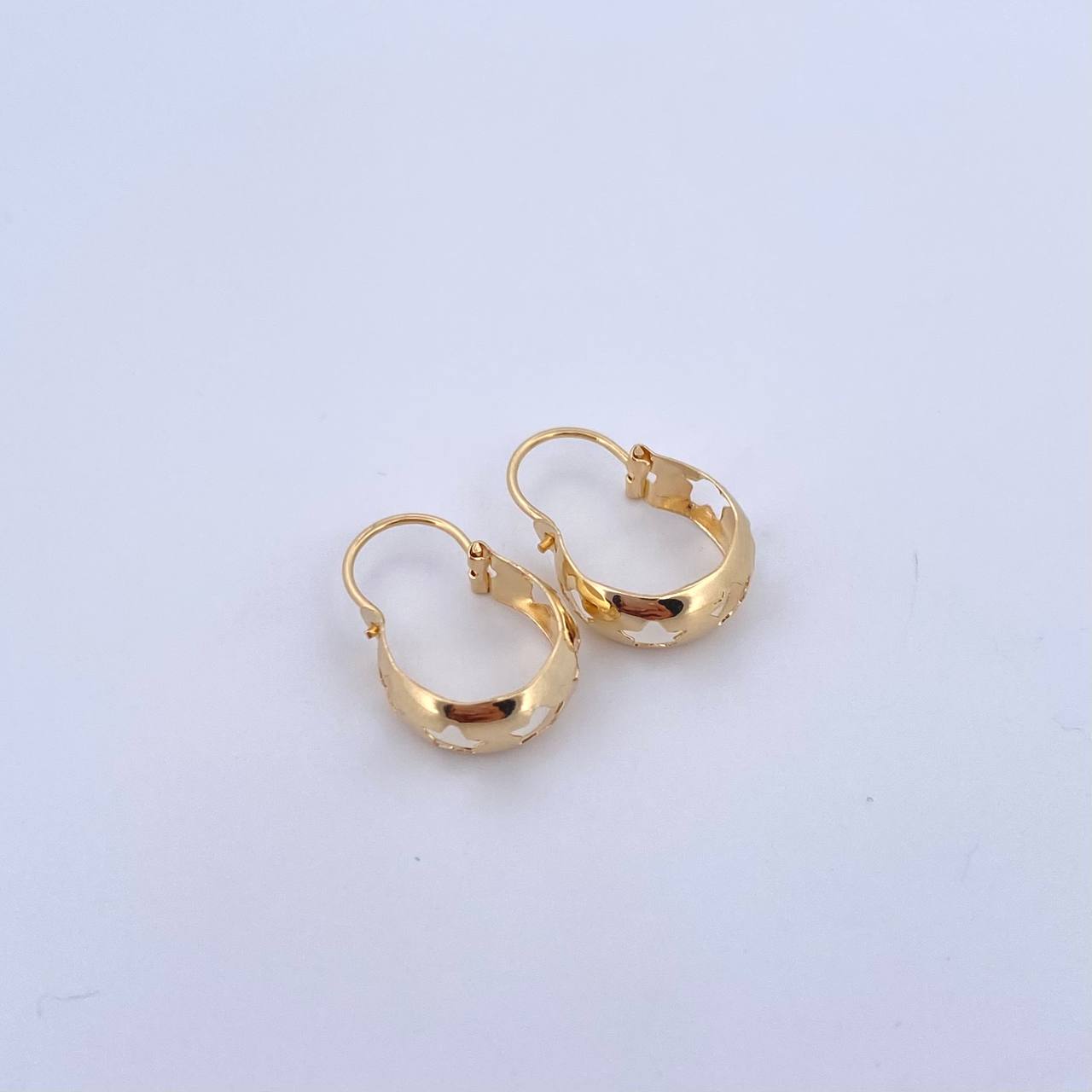 Candongas Ash Estrellas 0.7gr / 1.6cm / Lisas Oro Amarillo 18K