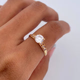 Solitaire Ring Churumbela 1.25gr / Size 6 / White and Pink Zircons 18K Yellow Gold &