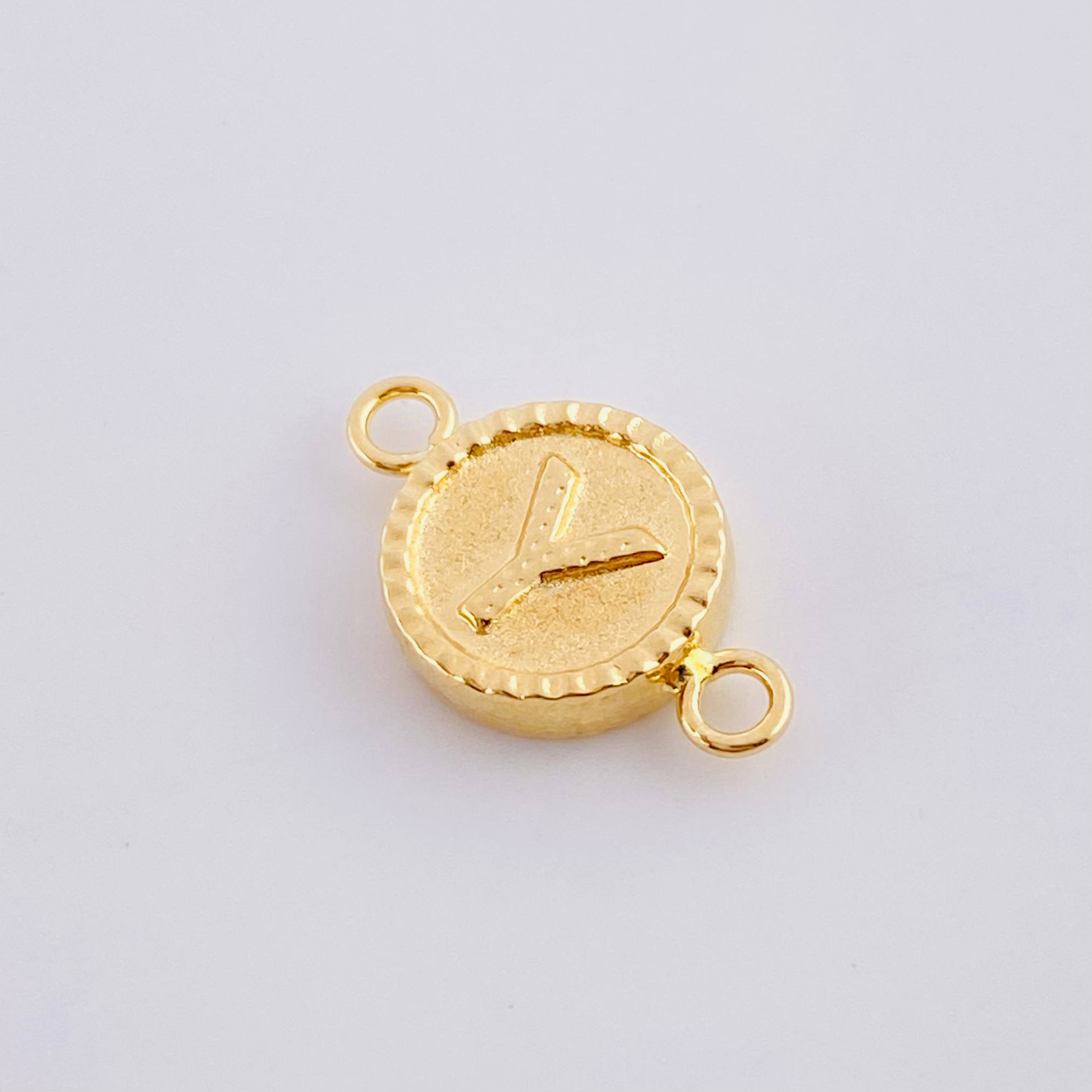 Charm Letter Y Double Texture 0.6g / 3/4 in 18K Yellow Gold