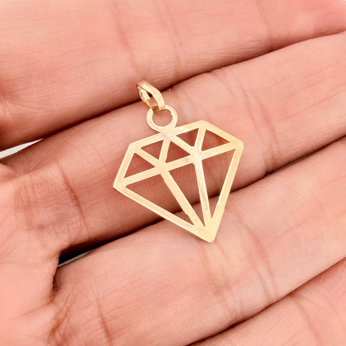 Pendant Diamond Silhouette 0.4gr / 1 in / Yellow Gold 18K %