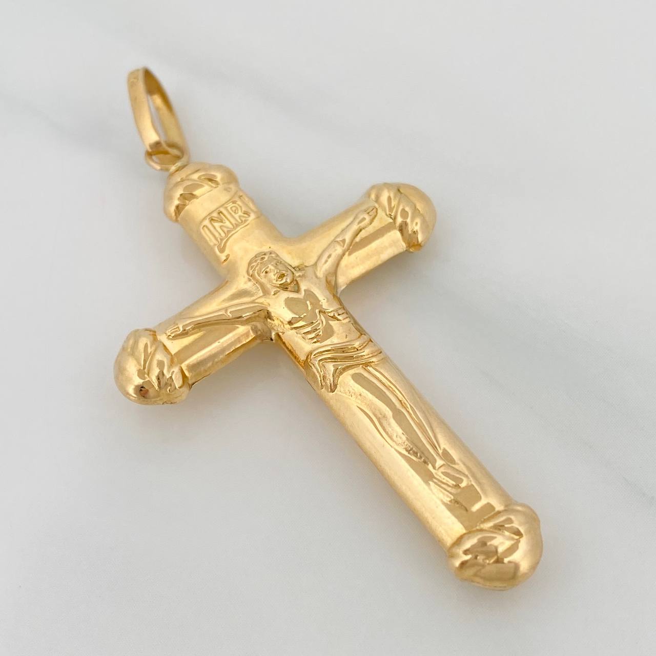Dije Dije Cruz Cristo 3.3gr / 2 1/4 in / Oro Amarillo 18K $