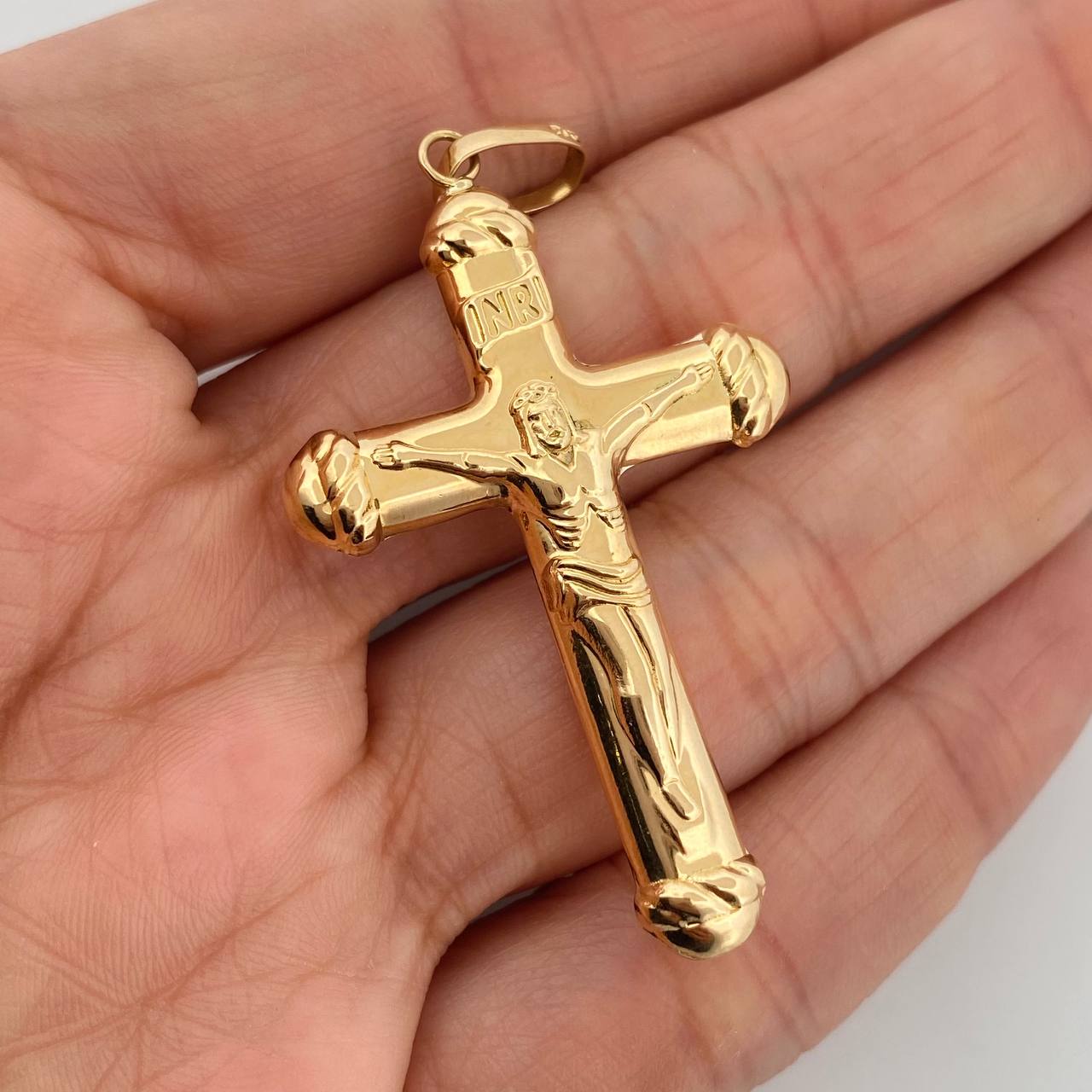 Dije Dije Cruz Cristo 3.3gr / 2 1/4 in / Oro Amarillo 18K $